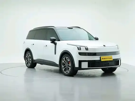 Lynk & Co 900 — Фото автомобиля 4
