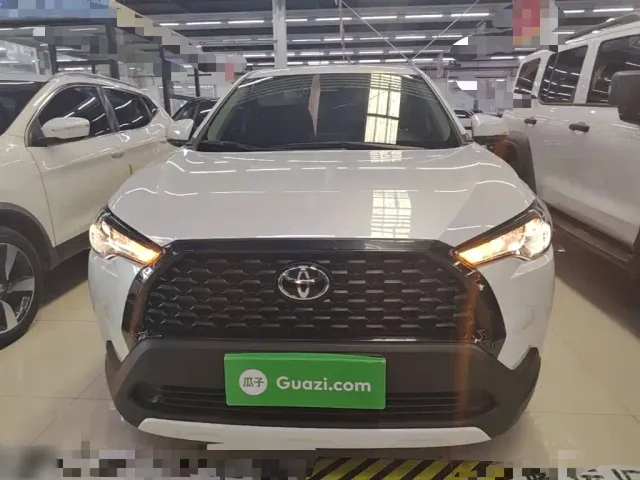 Toyota Corolla Cross — Фото автомобиля 2