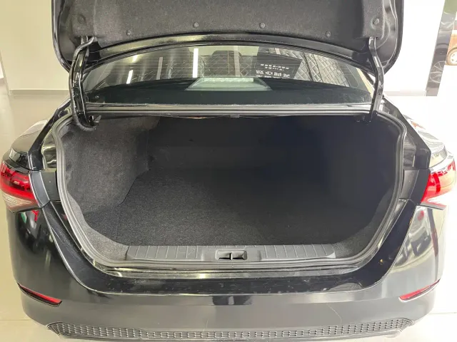 Nissan Sylphy — Фото автомобиля 19