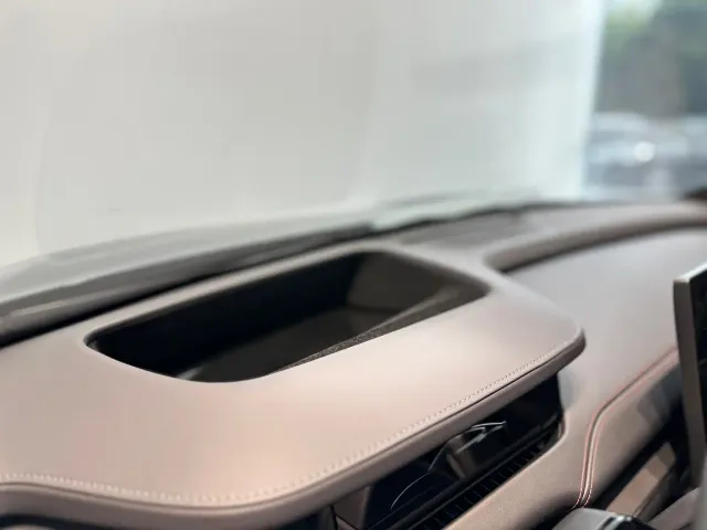 Xiaomi SU7 — Фото автомобиля 15