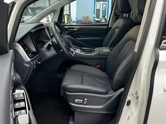 GAC Trumpchi M8 — Фото автомобиля 12