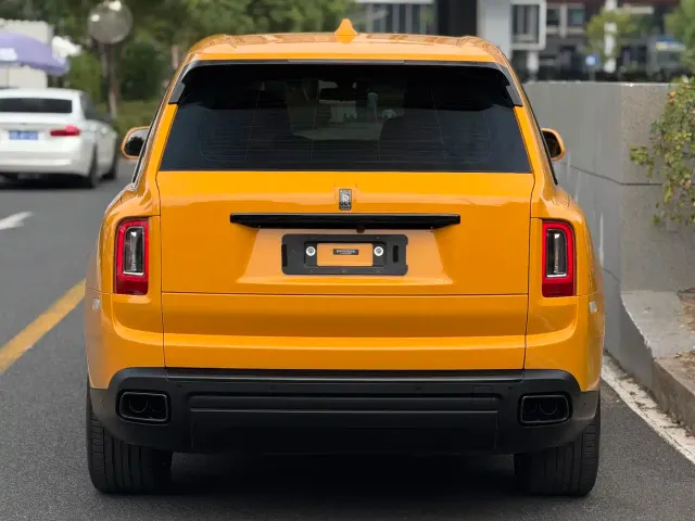 Rolls-Royce Cullinan — Фото автомобиля 7