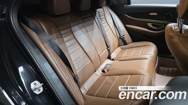 Mercedes-Benz E-Class W213 — Фото автомобиля 17