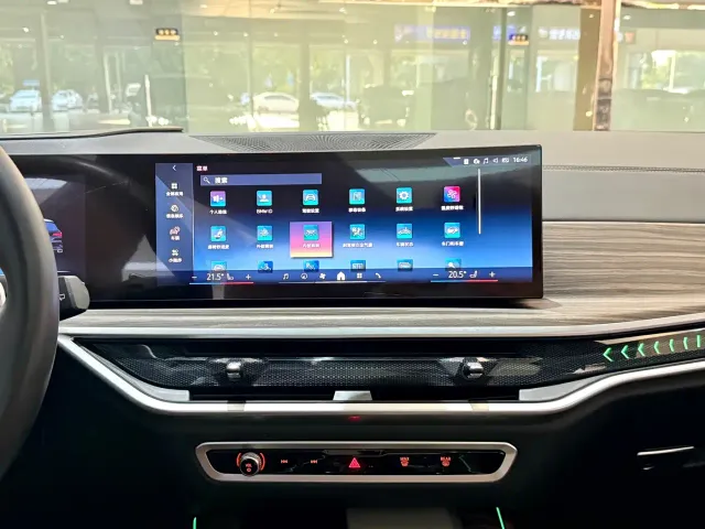 BMW X5 — Фото автомобиля 10