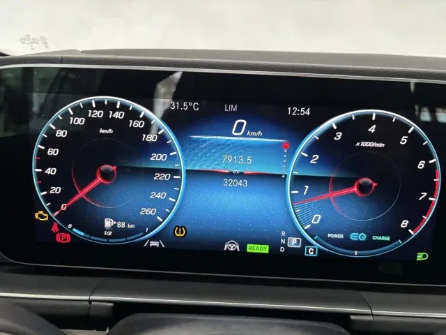 Mercedes-Benz GLS-Class — Фото автомобиля 16