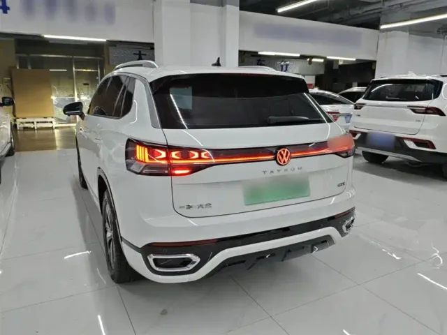Volkswagen Tayron GTE Plug-in Hybrid — Фото автомобиля 4