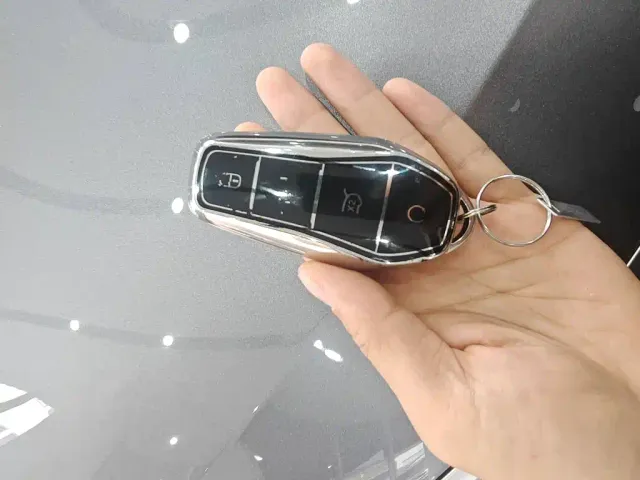 BYD Yuan PLUS — Фото автомобиля 8