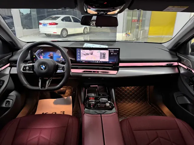 BMW 5 Series — Фото автомобиля 5