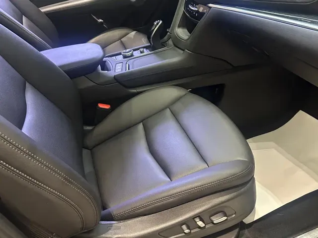 Cadillac XT5 — Фото автомобиля 14