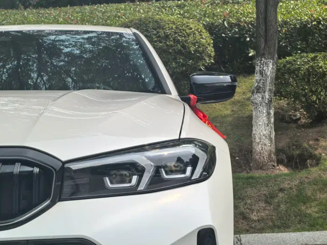 BMW 3 Series — Фото автомобиля 4