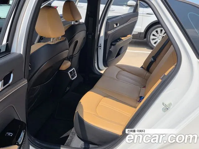 Kia K5 — Фото автомобиля 9