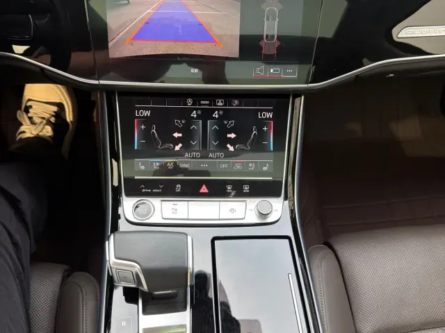 Audi A8 — Фото автомобиля 5