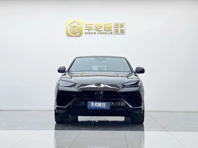 Lamborghini Urus — Фото автомобиля 2