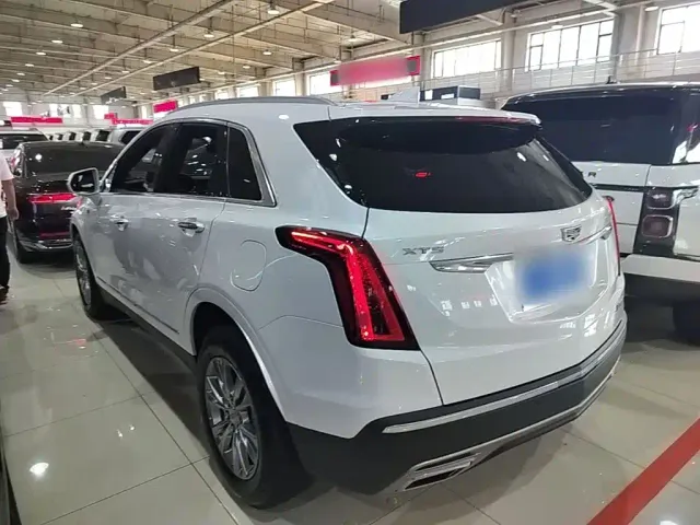 Cadillac XT5 — Фото автомобиля 4