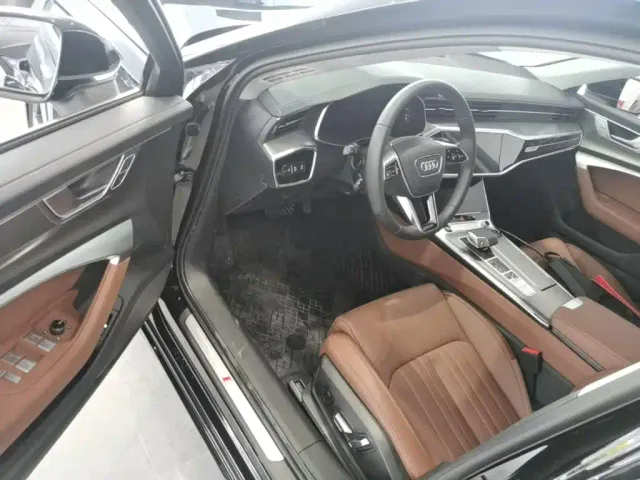 Audi A6L — Фото автомобиля 20
