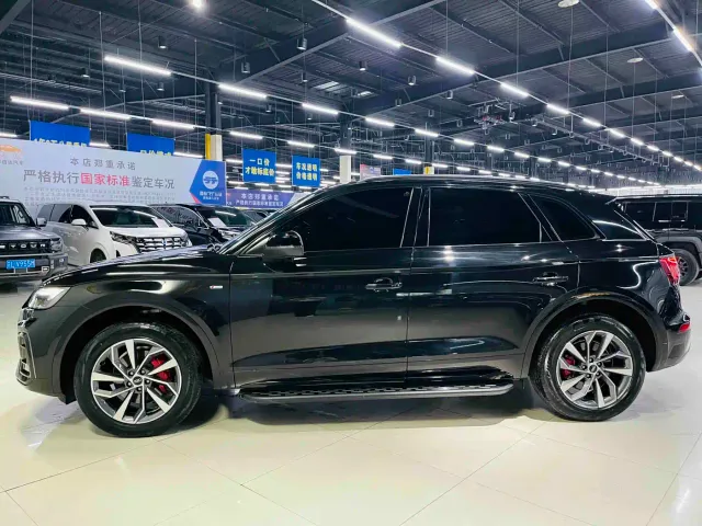 Audi Q5L — Фото автомобиля 6