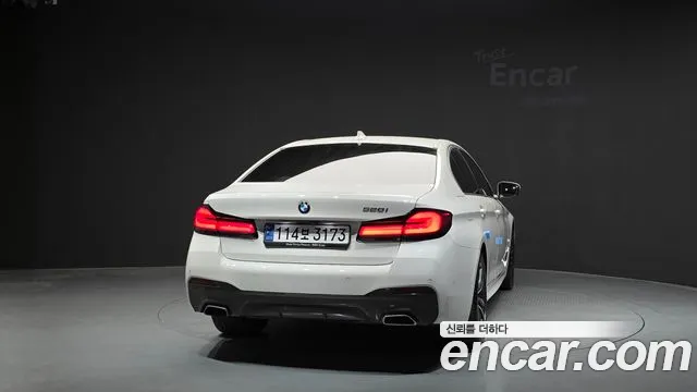BMW 5 Series G30 — Фото автомобиля 4