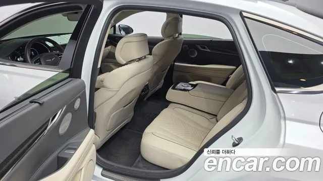 Genesis G80 RG3 — Фото автомобиля 16