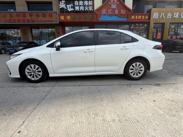 Toyota Corolla — Фото автомобиля 8