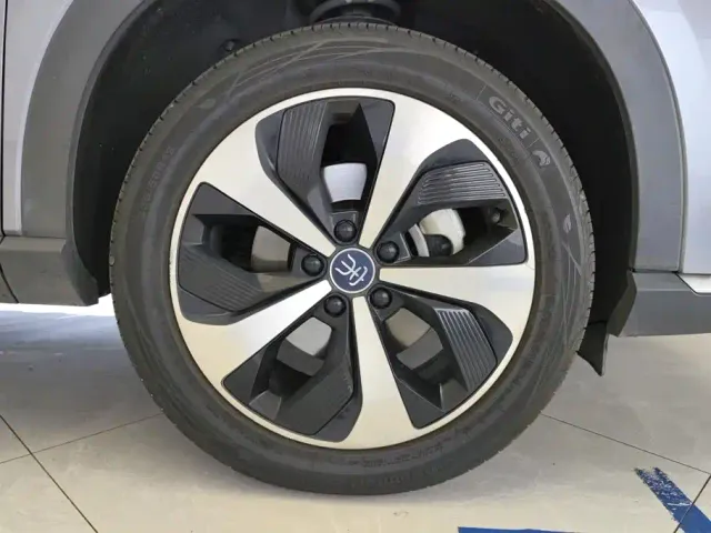 BYD Song PLUS — Фото автомобиля 6