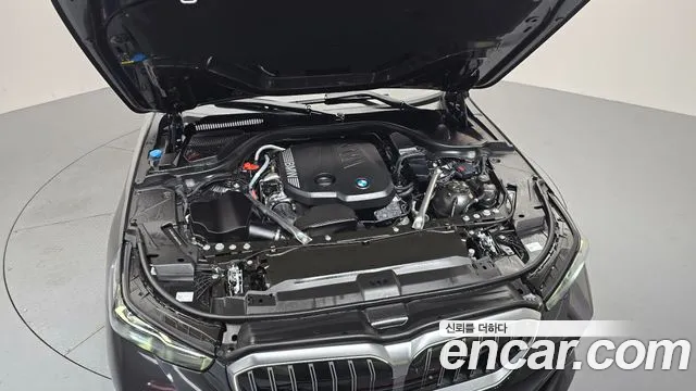 BMW 5 Series G60 — Фото автомобиля 9