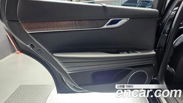 Genesis G80 Бензин 2.5 турбо AWD — Фото автомобиля 22