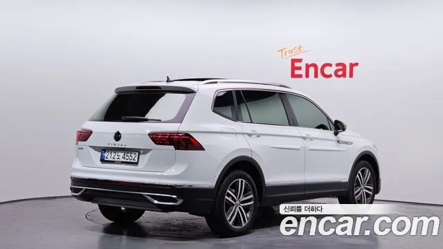 Volkswagen Tiguan — Фото автомобиля 2