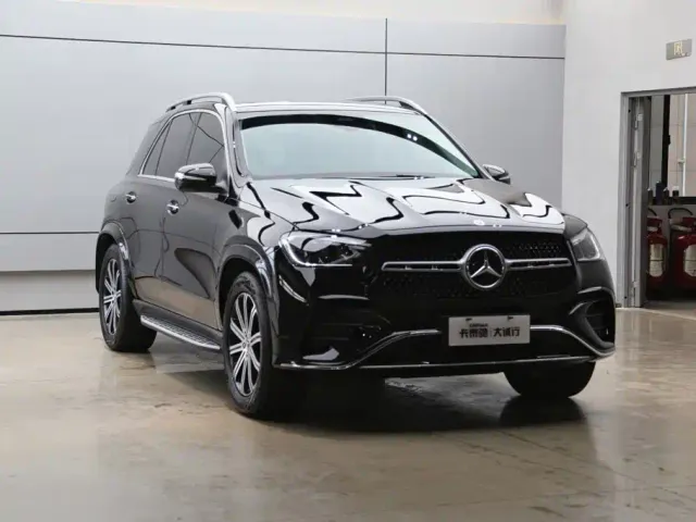 Mercedes-Benz GLE-Class — Фото автомобиля 26