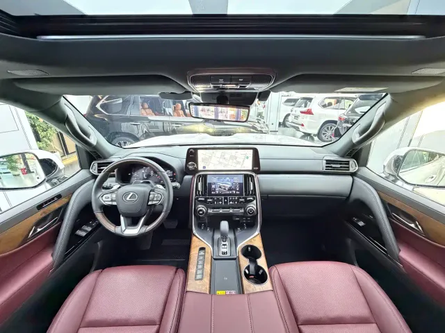 Lexus LX — Фото автомобиля 6