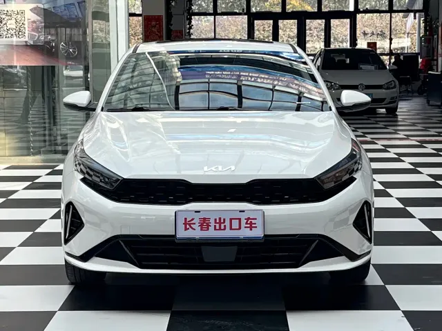 Kia K3 — Фото автомобиля 2