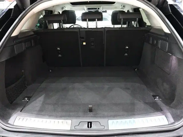 Land Rover Range Rover Velar — Фото автомобиля 21
