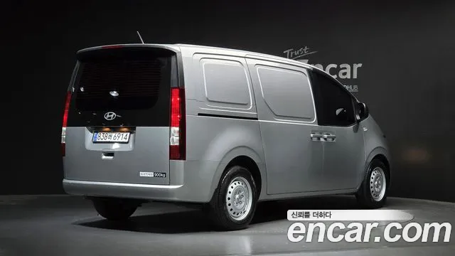 Hyundai Staria — Фото автомобиля 2