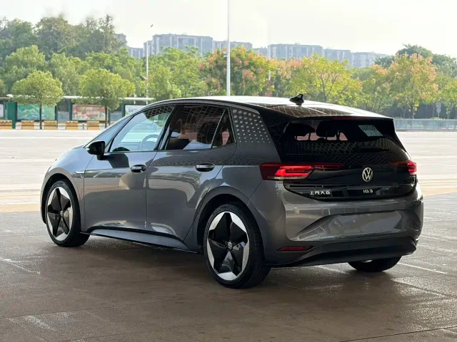 Volkswagen ID.3 — Фото автомобиля 7