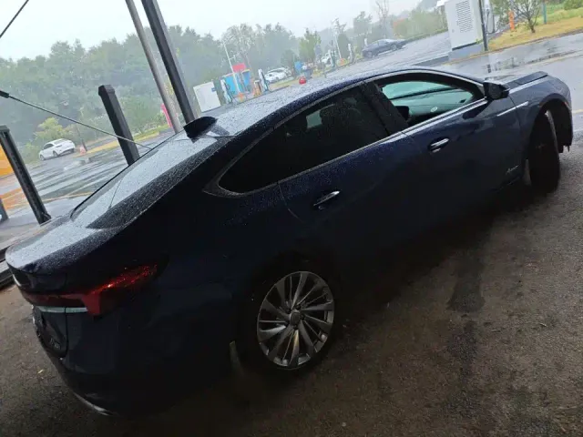 Buick LaCrosse — Фото автомобиля 2