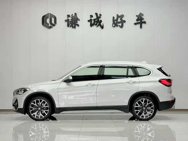 BMW X1 — Фото автомобиля 3