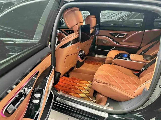 Mercedes-Benz Maybach S-Class — Фото автомобиля 10