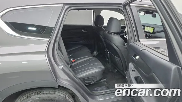 Hyundai Santafe Новый Santa Fe Дизель 2.2 4WD — Фото автомобиля 11