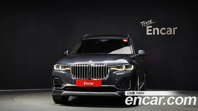 BMW X7 — Фото автомобиля 3