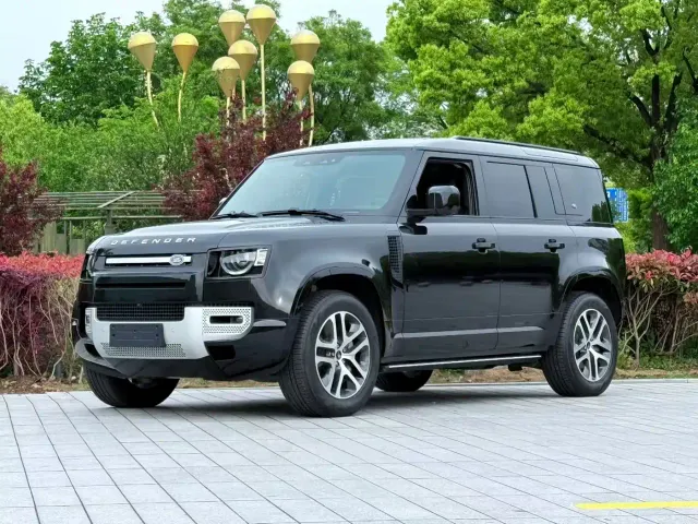 Фотография автомобиля — Land Rover Defender