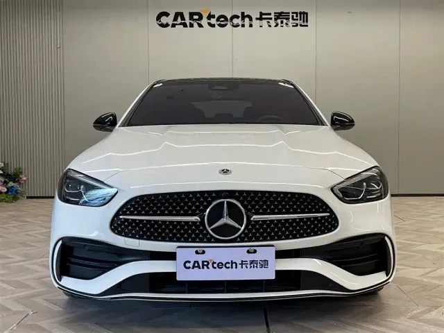 Mercedes-Benz C-Class — Фото автомобиля 3