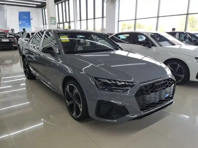 Audi A4L — Фото автомобиля 3