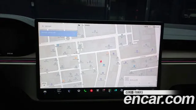 Tesla Model X — Фото автомобиля 14