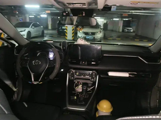 Toyota Wildlander — Фото автомобиля 12