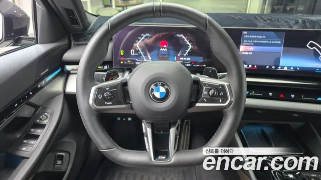 BMW 5-Series — Фото автомобиля 13