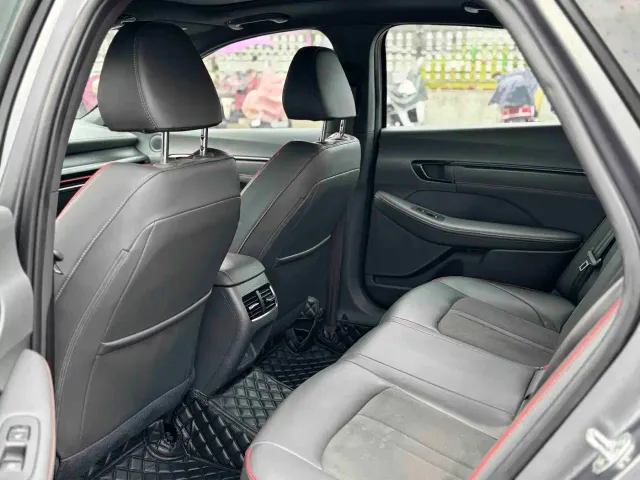 Hyundai Sonata — Фото автомобиля 6