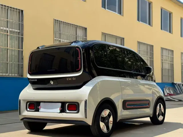 Baojun KiWi EV — Фото автомобиля 7