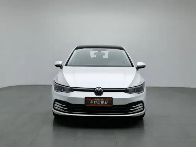 Volkswagen Golf — Фото автомобиля 3