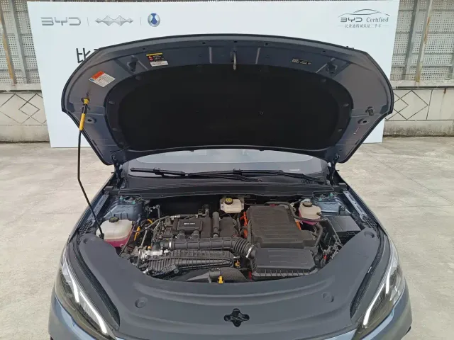 BYD Seal 05 DM-i — Фото автомобиля 5