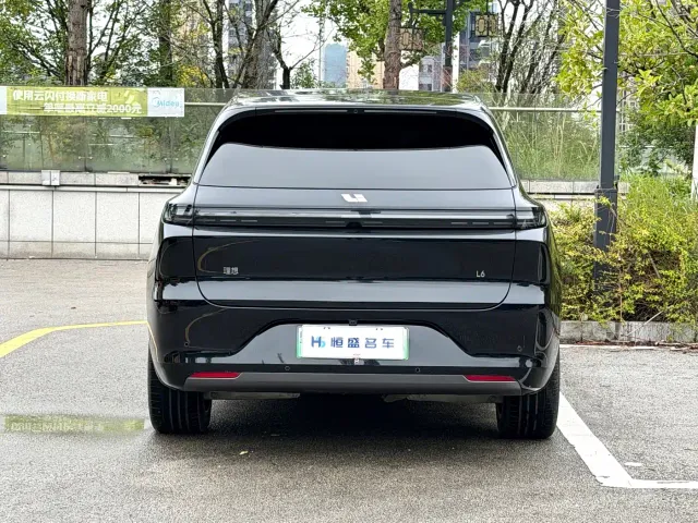 Li Auto L6 — Фото автомобиля 8