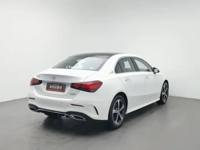 Mercedes-Benz Mercedes-Benz A-Class 2025 A 200 L Fashion Edition — Фото автомобиля 2